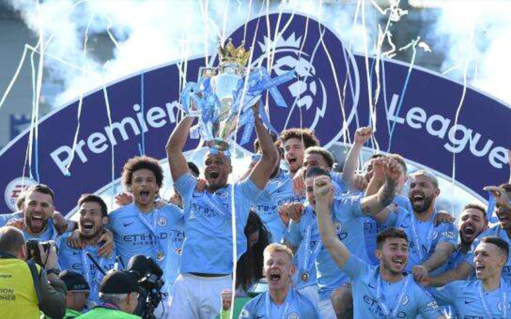 了他的年龄 了他的年龄