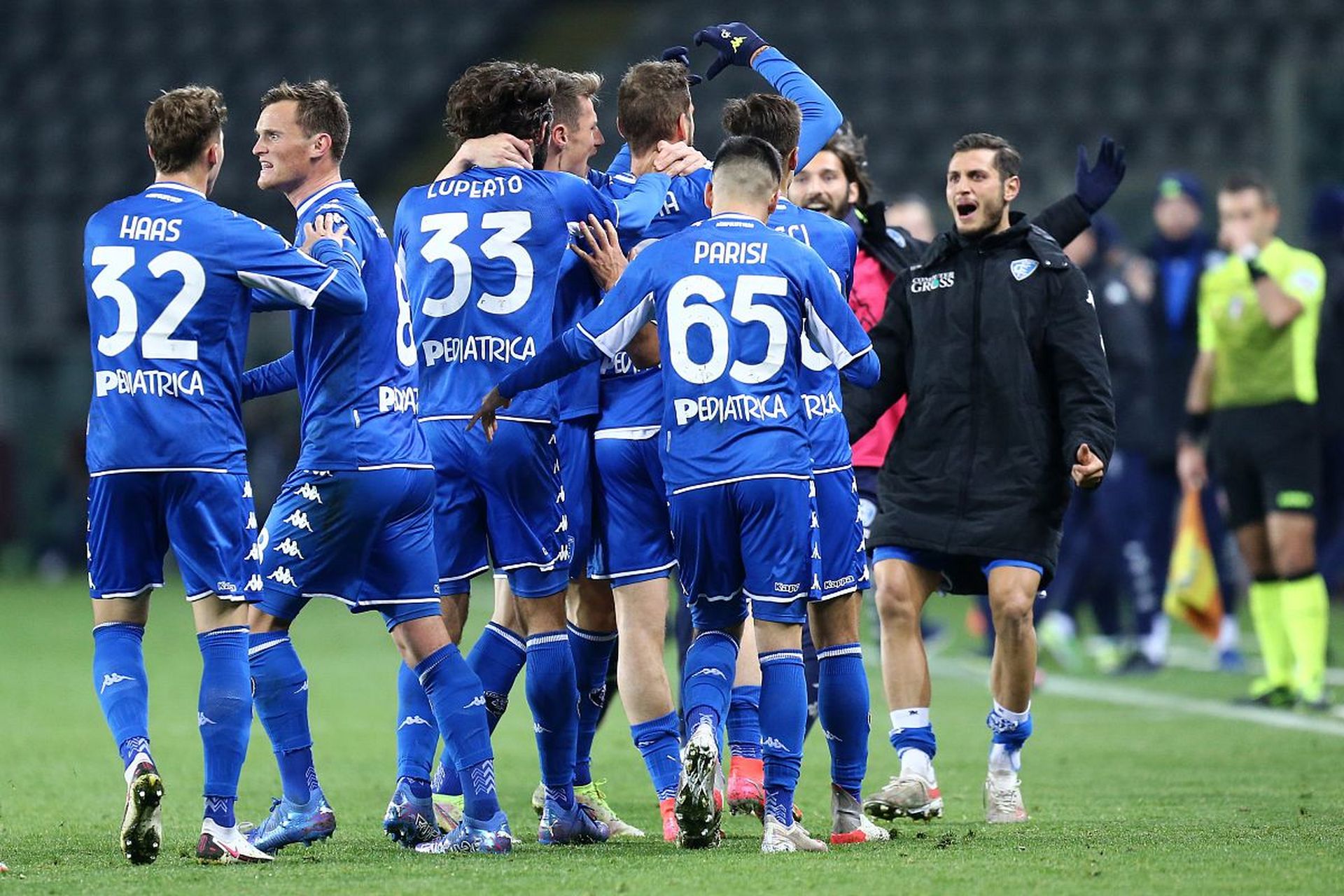 尤其是在载 尤其是在载